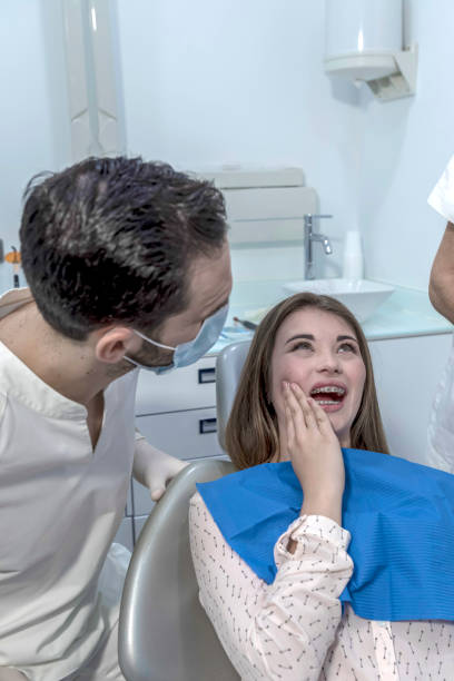 Best Emergency Tooth Extraction in Martins Additions, MD